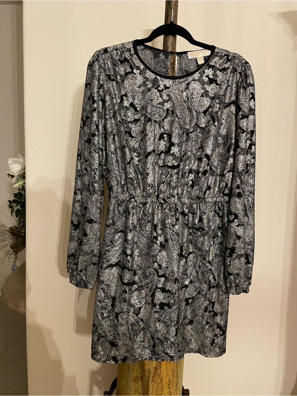 MICHAEL Kors Paisley Flounce Dress black & silver metallic foil  print SZ L